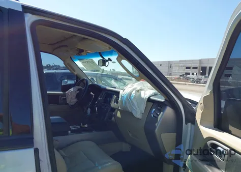 2017 Ford Expedition Xlt from USA, damaged, VIN 1FMJU1JT6HEA40326